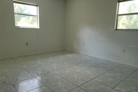 Villa ou maison à louer à New Port Richey, Floride: 2 chambres, 82.78 m2 № 2156759 - photo 12