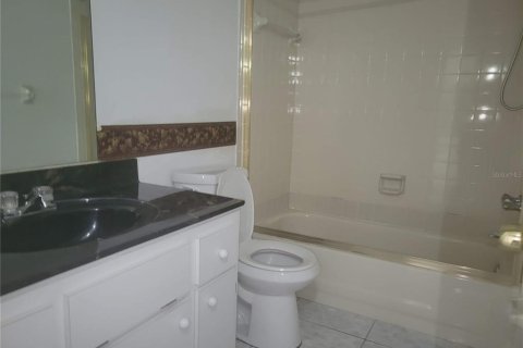 Villa ou maison à louer à New Port Richey, Floride: 2 chambres, 82.78 m2 № 2156759 - photo 13