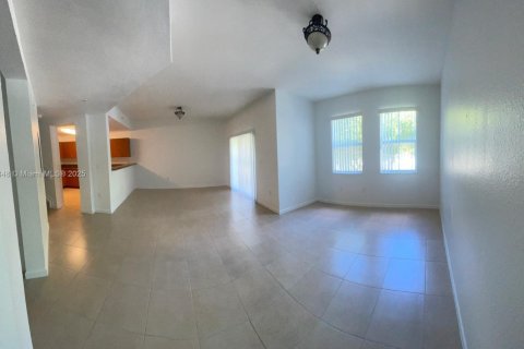 Copropriété à louer à Doral, Floride: 3 chambres, 132.76 m2 № 1946445 - photo 5
