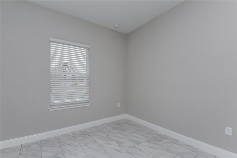 Casa en alquiler en Kissimmee, Florida, 4 dormitorios, 170.48 m2 № 1911862 - foto 10