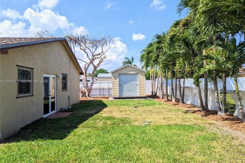 Casa en venta en Homestead, Florida, 4 dormitorios, 179.95 m2 № 2154053 - foto 5