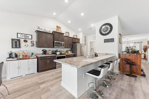 Casa en venta en Port St. Lucie, Florida, 4 dormitorios, 237.55 m2 № 2188038 - foto 13