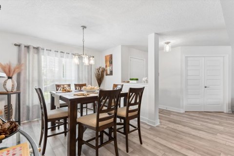 Casa en venta en Port St. Lucie, Florida, 4 dormitorios, 237.55 m2 № 2188038 - foto 21