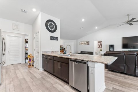 Casa en venta en Port St. Lucie, Florida, 4 dormitorios, 237.55 m2 № 2188038 - foto 16