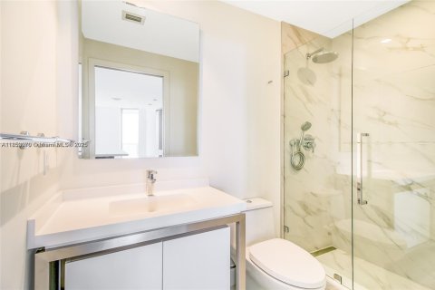 Condominio en alquiler en Sunrise, Florida, 3 dormitorios, 120.49 m2 № 2086057 - foto 16