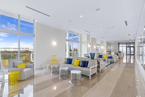 Condominio en alquiler en Sunrise, Florida, 3 dormitorios, 120.49 m2 № 2086057 - foto 23