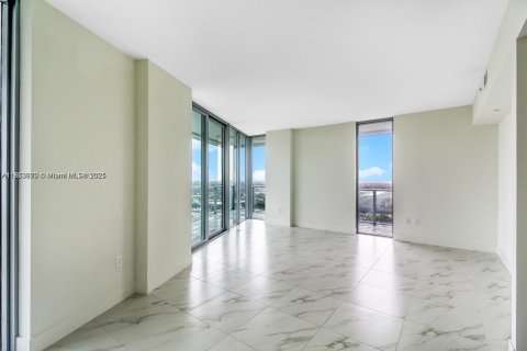 Condominio en alquiler en Sunrise, Florida, 3 dormitorios, 120.49 m2 № 2086057 - foto 11