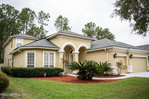 House in Jacksonville, Florida 5 bedrooms, 309.36 sq.m. № 801955 - photo 1