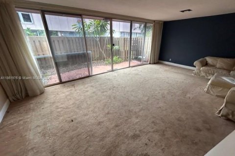 Townhouse in Plantation, Florida 2 bedrooms, 151.43 sq.m. № 1890228 - photo 6