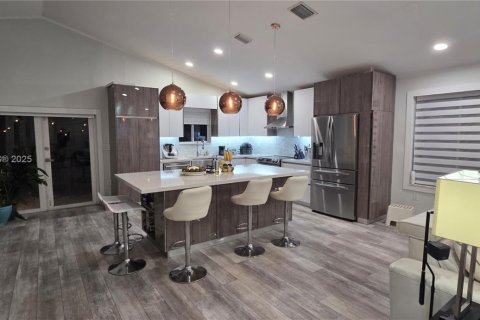 Купить виллу или дом в Холливуд, Флорида 3 спальни, 154.87м2, № 1966937 - фото 15