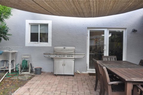 Купить виллу или дом в Холливуд, Флорида 3 спальни, 154.87м2, № 1966937 - фото 22