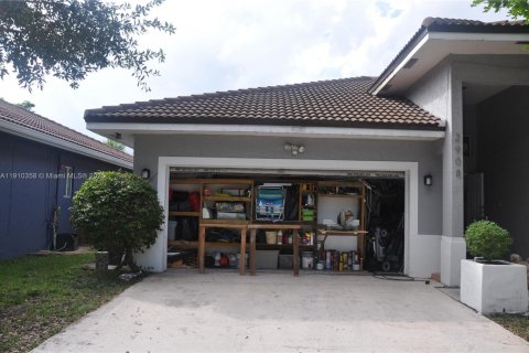 Купить виллу или дом в Холливуд, Флорида 3 спальни, 154.87м2, № 1966937 - фото 24