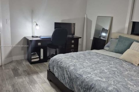 Купить виллу или дом в Холливуд, Флорида 3 спальни, 154.87м2, № 1966937 - фото 10