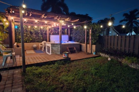 Купить виллу или дом в Холливуд, Флорида 3 спальни, 154.87м2, № 1966937 - фото 23