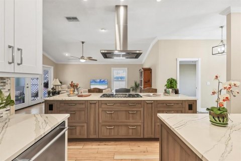 House in Bradenton, Florida 4 bedrooms, 196.58 sq.m. № 1670917 - photo 7