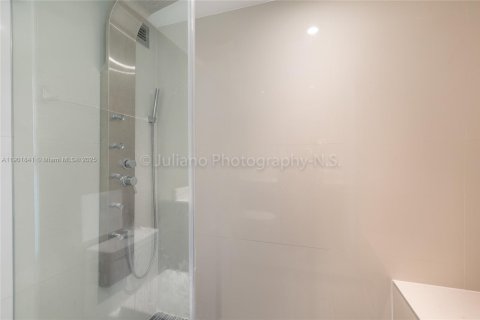 Copropriété à louer à Miami Beach, Floride: 2 chambres, 112.04 m2 № 1975387 - photo 14