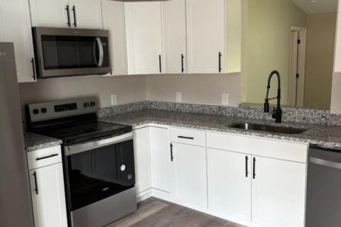 Casa en venta en Lakeland, Florida, 4 dormitorios, 143.81 m2 № 1719338 - foto 4