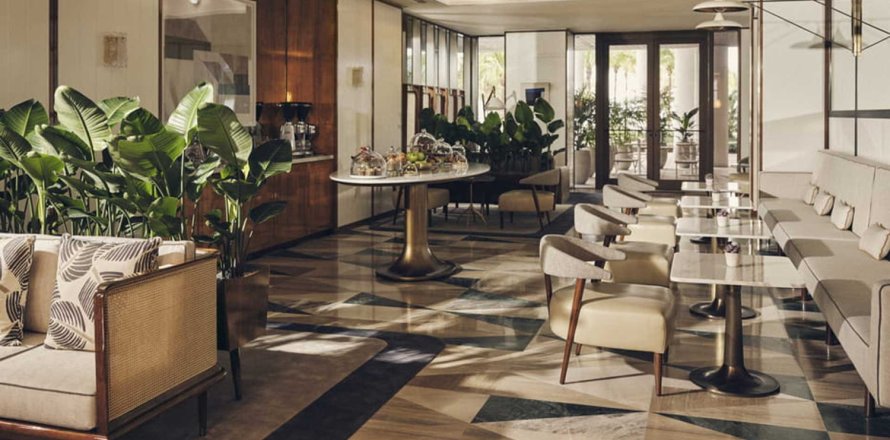 Apartment in FOUR SEASONS in Fort Lauderdale, Florida 2 bedrooms, 208 sq.m. № 60493