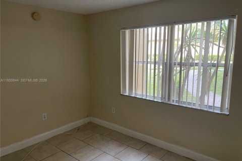 Condominio en alquiler en Sunrise, Florida, 2 dormitorios, 87.7 m2 № 2007044 - foto 18