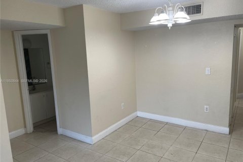 Condominio en alquiler en Sunrise, Florida, 2 dormitorios, 87.7 m2 № 2007044 - foto 9