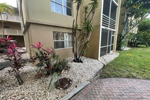 Condominio en alquiler en Sunrise, Florida, 2 dormitorios, 87.7 m2 № 2007044 - foto 26
