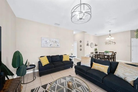 House in Davenport, Florida 4 bedrooms, 169.92 sq.m. № 954928 - photo 7