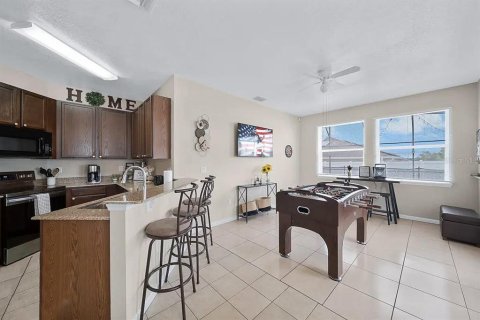 House in Davenport, Florida 4 bedrooms, 169.92 sq.m. № 954928 - photo 15