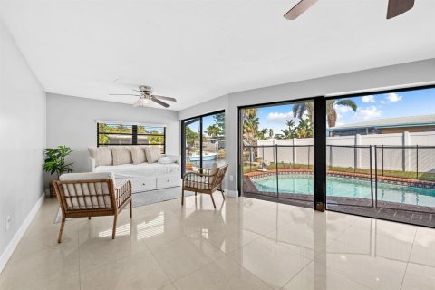 Villa ou maison à louer à Fort Lauderdale, Floride: 3 chambres, 174.19 m2 № 2266180 - photo 12