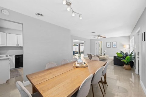 Villa ou maison à louer à Fort Lauderdale, Floride: 3 chambres, 174.19 m2 № 2266180 - photo 8