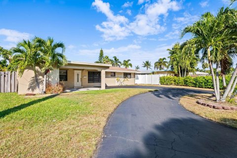 Villa ou maison à louer à Fort Lauderdale, Floride: 3 chambres, 174.19 m2 № 2266180 - photo 4