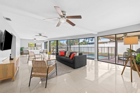 Villa ou maison à Fort Lauderdale, Floride 3 chambres, 174.19 m2 № 2266180