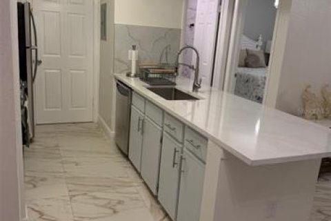 Copropriété à louer à Kissimmee, Floride: 2 chambres, 87.14 m2 № 2396652 - photo 6