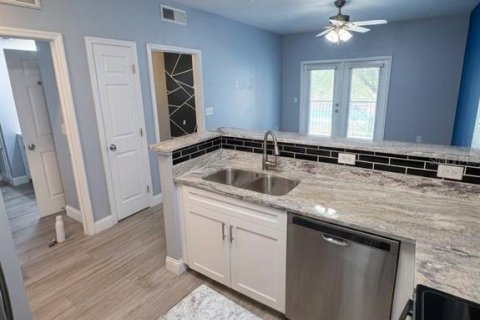 Copropriété à louer à Tampa, Floride: 1 chambre, 62.43 m2 № 2342577 - photo 6