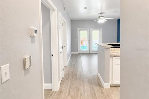 Copropriété à louer à Tampa, Floride: 1 chambre, 62.43 m2 № 2342577 - photo 2
