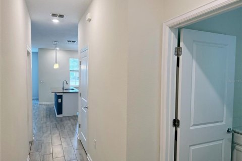 Townhouse in Davenport, Florida 3 bedrooms, 167.41 sq.m. № 1680067 - photo 2