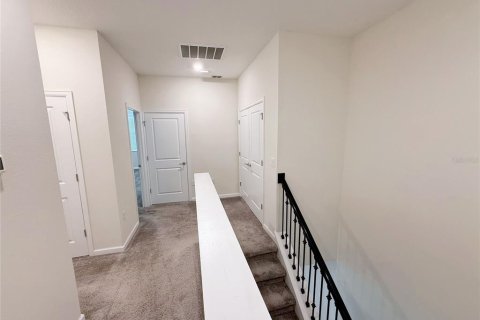 Townhouse in Davenport, Florida 3 bedrooms, 167.41 sq.m. № 1680067 - photo 10