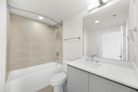 Condo in Orlando, Florida, 1 bedroom № 2390990 - photo 5