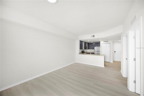 Condo in Orlando, Florida, 1 bedroom № 2390990 - photo 16
