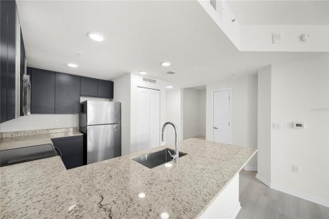Condo in Orlando, Florida, 1 bedroom № 2390990 - photo 14