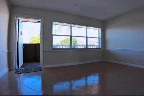 Condominio en venta en Sunrise, Florida, 1 dormitorio, 54.81 m2 № 2154419 - foto 6