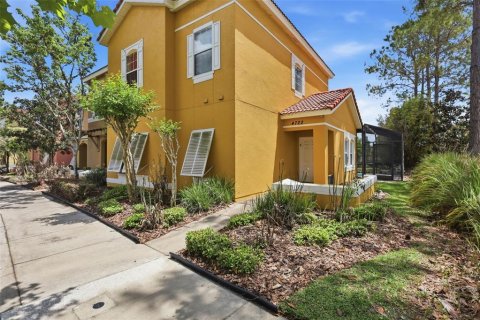 Adosado en venta en Kissimmee, Florida, 4 dormitorios, 151.99 m2 № 2229565 - foto 2