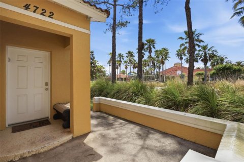 Adosado en venta en Kissimmee, Florida, 4 dormitorios, 151.99 m2 № 2229565 - foto 4
