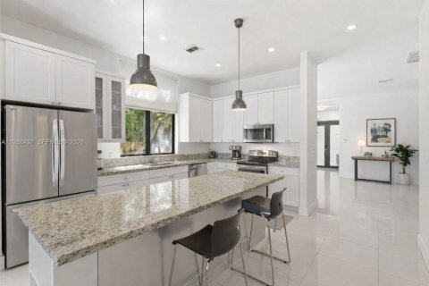 Townhouse in Miami, Florida 3 bedrooms, 234.3 sq.m. № 2064171 - photo 10