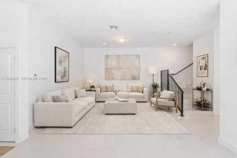Townhouse in Miami, Florida 3 bedrooms, 234.3 sq.m. № 2064171 - photo 7