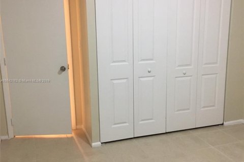 Condominio en venta en Lauderhill, Florida, 2 dormitorios, 94.39 m2 № 2012929 - foto 20