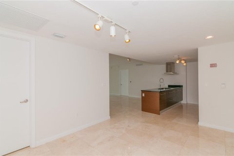 Купить кондоминиум в Майами, Флорида 6 комнат, 123.1м2, № 2154644 - фото 13