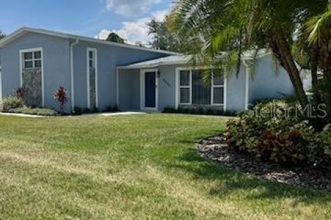Casa en alquiler en Tampa, Florida, 3 dormitorios, 131.46 m2 № 1880541 - foto 2