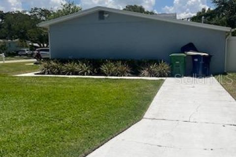 Casa en alquiler en Tampa, Florida, 3 dormitorios, 131.46 m2 № 1880541 - foto 30