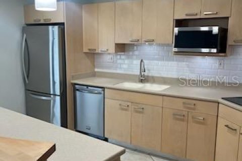 Casa en alquiler en Tampa, Florida, 3 dormitorios, 131.46 m2 № 1880541 - foto 6