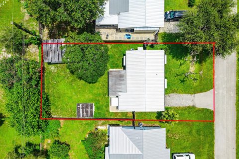 House in Stuart, Florida 3 bedrooms, 128.95 sq.m. № 2290803 - photo 28
